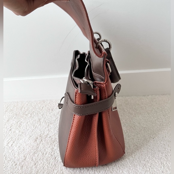 Two tone brown handbag - Picture 4 of 7